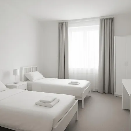 Group Apartment *
